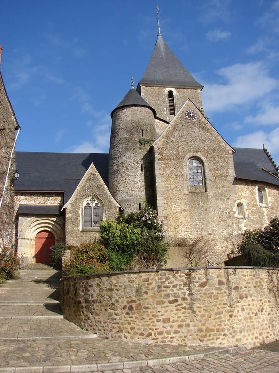 Отель Le Relais De La Caleche Saint-Denis-d'Anjou Экстерьер фото